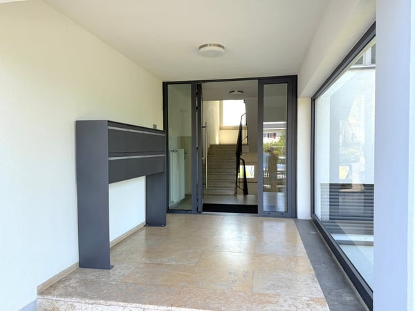 Arlesheim: Moderne 3.5 Zi.-Wohnung an zentraler Lage mit hochwertigem Ausbaustandard, Balkon... 2