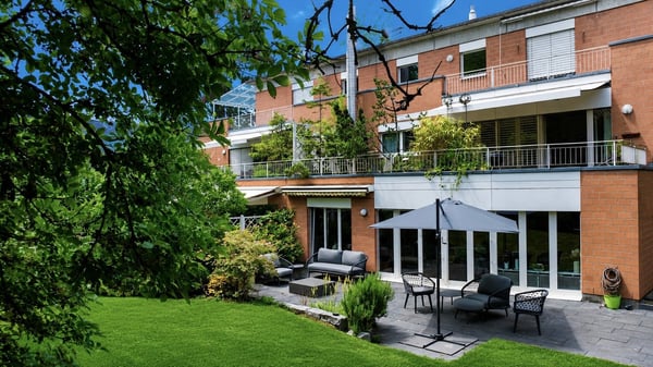 BS: 4.5 Zi. Gartenwohnung an ruhiger Lage auf dem Bruderholz m. Hobbyraum, Einstellplatz uvm. 2