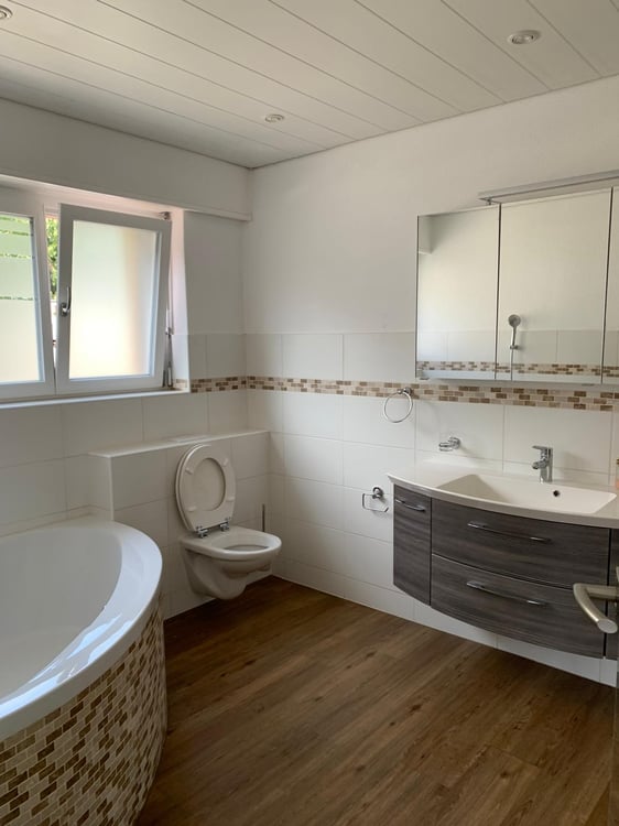 Exklusives Wohnjuwel: Grosszügige Moderne-Wohnung mit Terrasse & Kaminecke 5