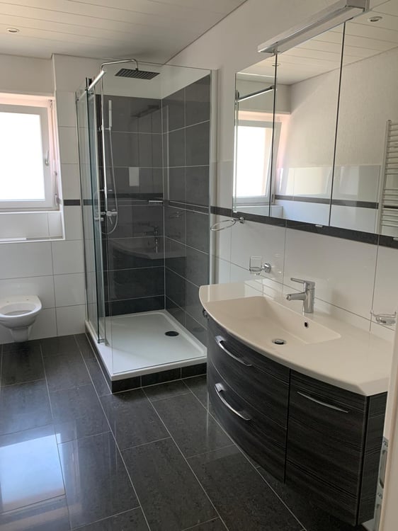 Exklusives Wohnjuwel: Grosszügige Moderne-Wohnung mit Terrasse & Kaminecke 7