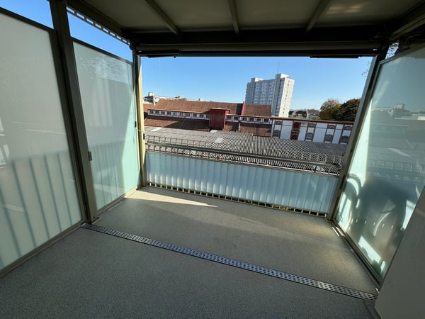 Grosszügige 2-Zimmer Genossenschaftswohnung mit grossem Balkon 5