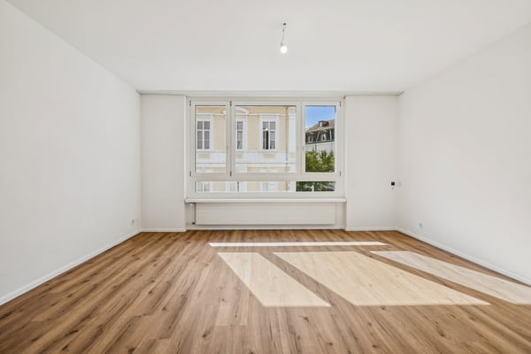 Sanierte 1.5-Zimmer-Wohnung an der Holbeinstrasse in Basel 3