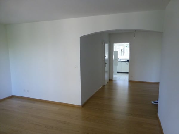 Grosszügige 3 Zimmer-Genossenschaftswohnung nahe zum Rhein! 4