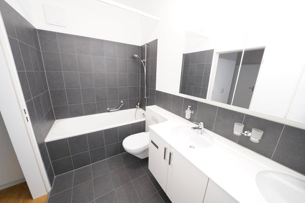 Lichtdurchflutete Genossenschaftswohnung an ruhiger Lage 2