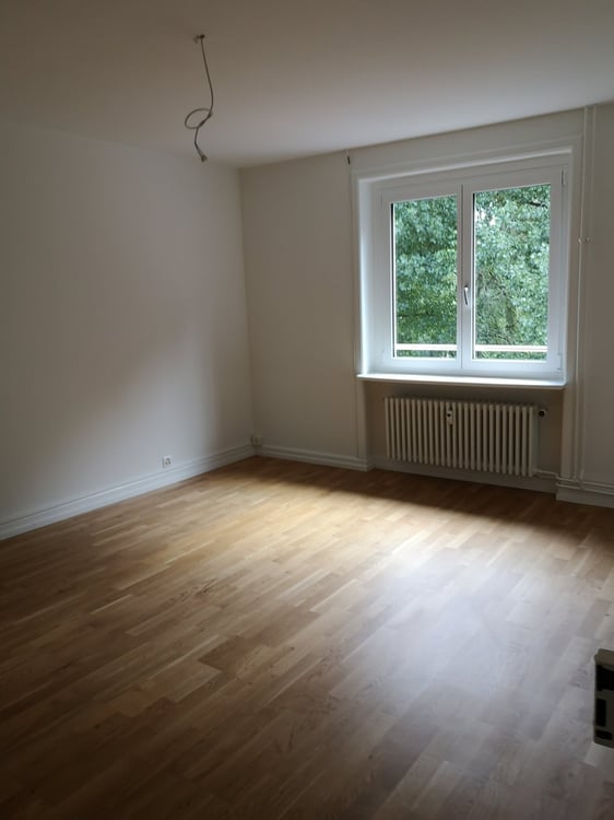Schöne 3 Zimmer-Genossenschaftswohnung mit verglastem Balkon 5
