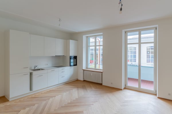 Charmante und gemütliche 2-Zimmer-Altbauwohnung mit Balkon 3