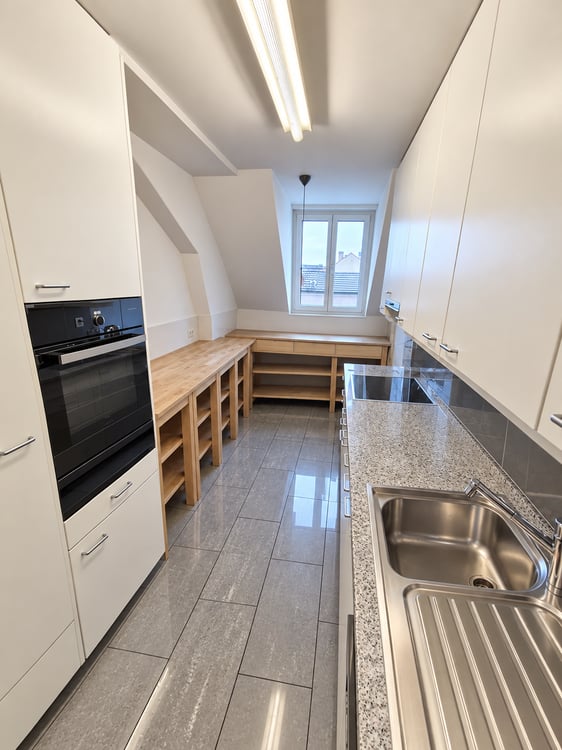 Maisonette-Genossenschafts-Wohnung mit grosser Dachterasse, mitten im Gundeli! 2