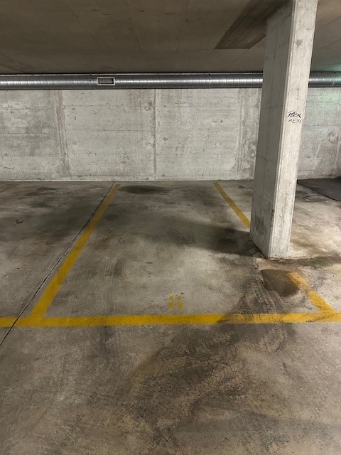 Clara-Quartier - Autoeinstellhallenplatz in geschlossenem Untergeschos 1