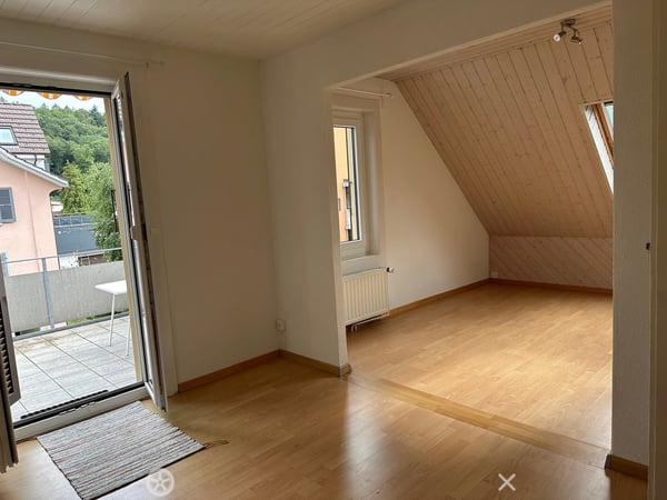 Mini-Attikawohnung für Single oder zu Zweit 1