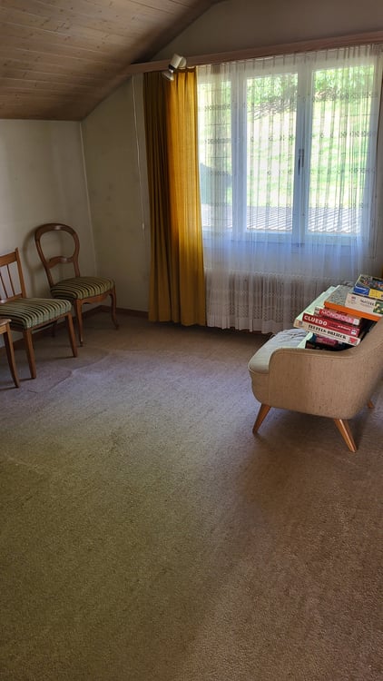 Wohnhaus mit Gewerbetrakt 25