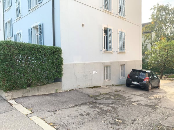 Aussenparkplatz zu vermieten 1