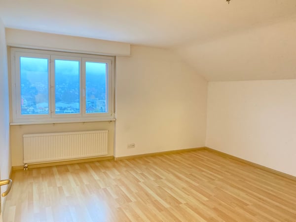 1.5-Zimmer-Dachwohnung mit Aussicht in Balsthal 3