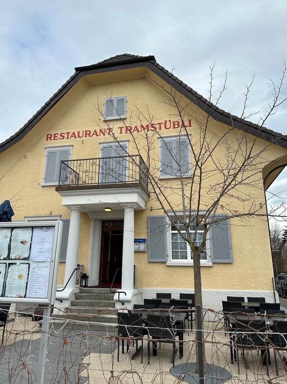 Restaurant mit Gartenterrasse zu vermieten – zentral in Pratteln 1