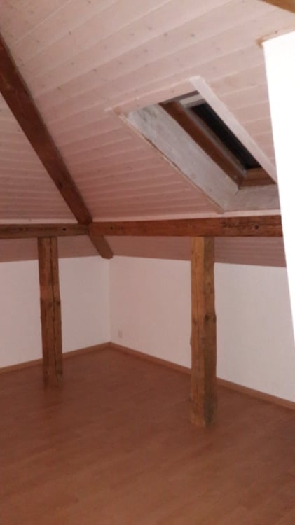 Charmante 4-Zimmer-Dachwohnung 10