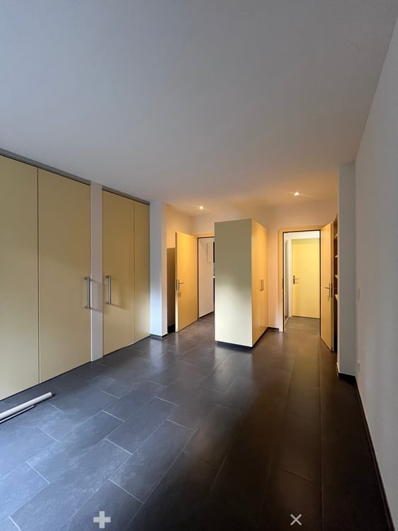 Renovierte 2.5-Zimmer-Altbauwohnung  / Appartement rénové de 2,5 pièces 5