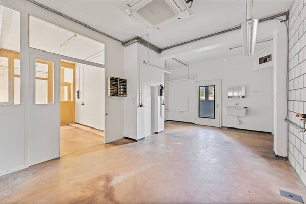 Vielseitige Gewerbeimmobilie mit Einliegerwohnung in Bettlach zu verkaufen 9