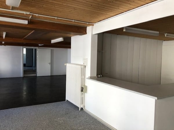 Moderne Geschäftsräume in Glarus Süd zu vermieten 3