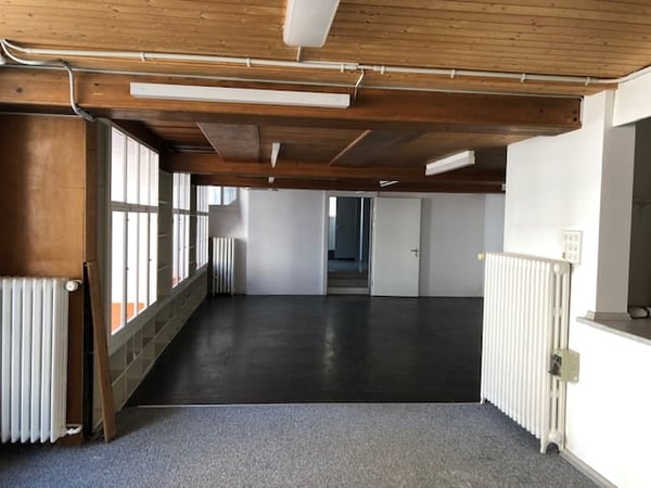 Moderne Geschäftsräume in Glarus Süd zu vermieten 4