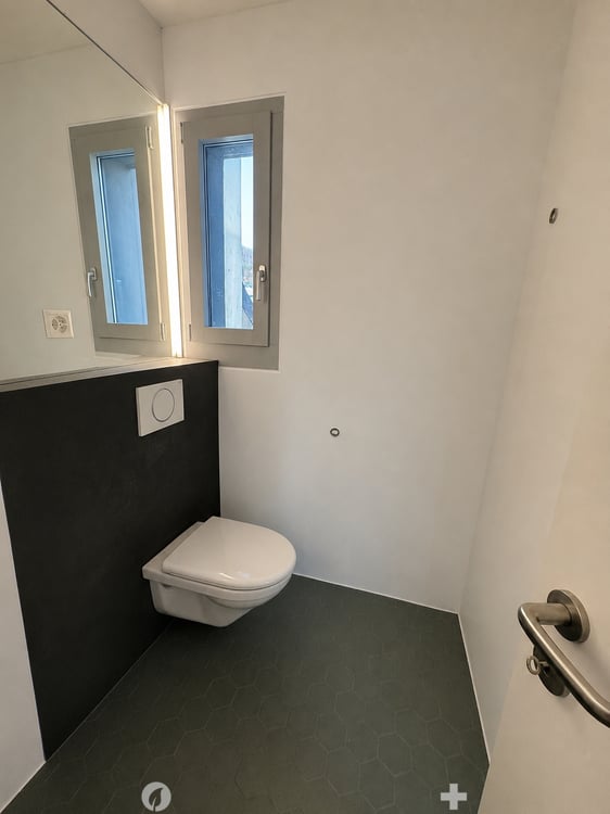 Moderne 2.5-Zimmer-Wohnung mit Balkon und Aussicht 6