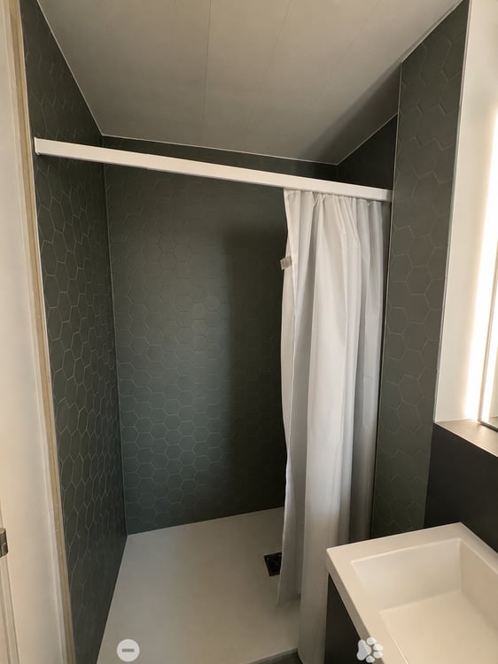 Moderne 2.5-Zimmer-Wohnung mit Balkon und Aussicht 5