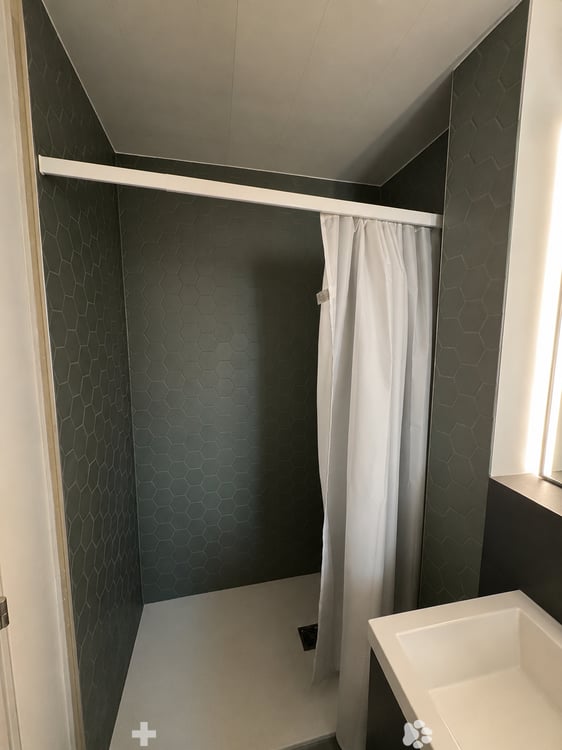 Moderne 2.5-Zimmer-Wohnung mit Balkon und Aussicht 5