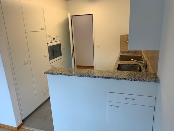 Grossszügige, helle Wohnung in gepflegter Überbauung 6