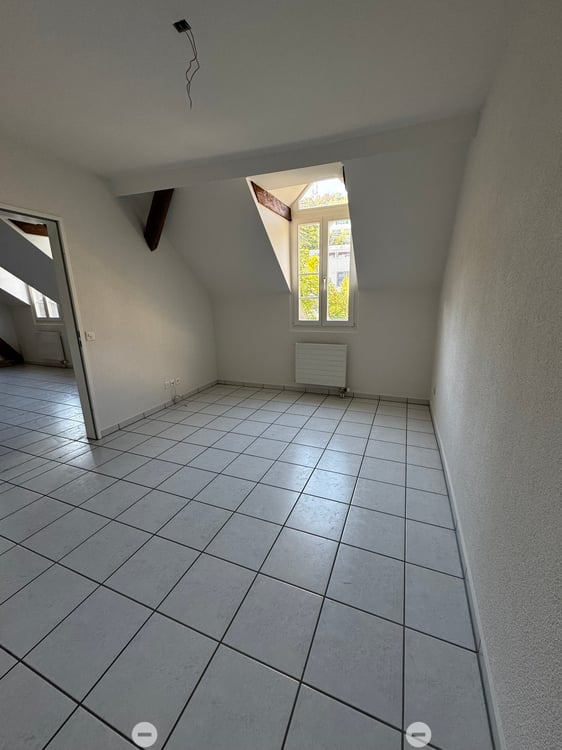 Bijoux in gepflegtem Mehrfamilienhaus / Bijoux dans un immeuble bien entretenu 5