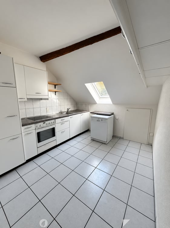 Bijoux in gepflegtem Mehrfamilienhaus / Bijoux dans un immeuble bien entretenu 7