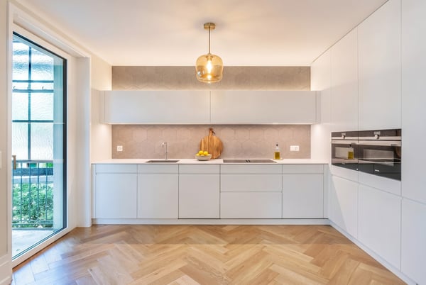 ALTBAU KÜSST MODERNE - WOHNERLEBNIS NÄHE REIHNPROMENADE 1