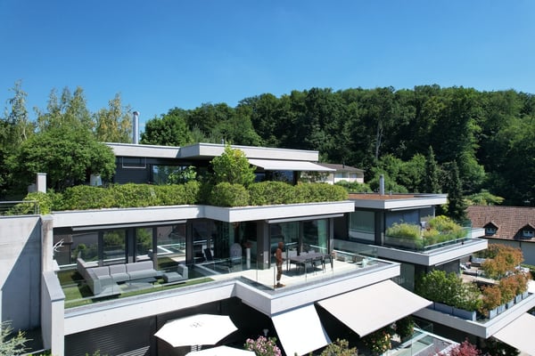 DESIGNERWOHNUNG MIT LIEBE ZUM DETAIL UND PANORAMASICHT 2