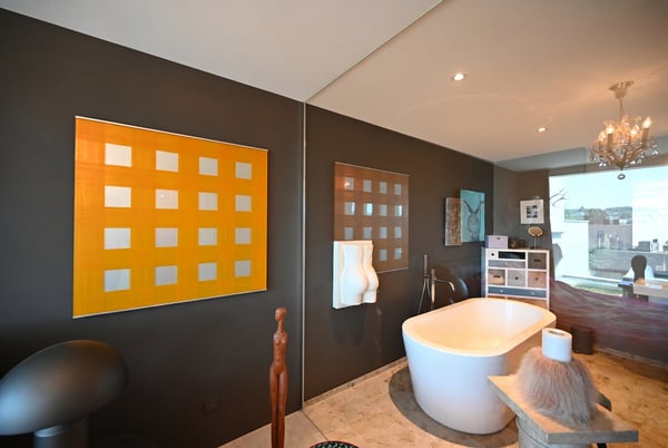 DESIGNERWOHNUNG MIT LIEBE ZUM DETAIL UND PANORAMASICHT 13