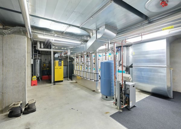 Attraktive Gewerbeliegenschaft in Kappelen 19