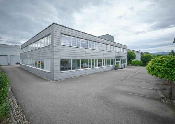 Attraktive Gewerbeliegenschaft in Kappelen 2