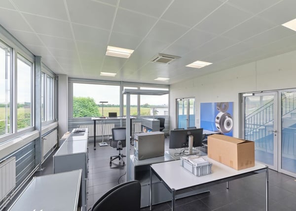 Attraktive Gewerbeliegenschaft in Kappelen 8