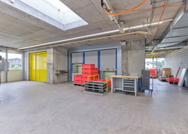 Attraktive Gewerbeliegenschaft in Kappelen 10