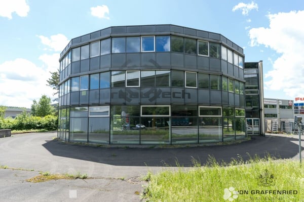 Einzigartige Büro- und Gewerbeflächen an top Lage im Bieler Bözingenfeld zu vermieten 1