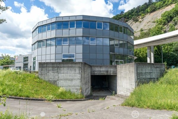 Einzigartige Büro- und Gewerbeflächen an top Lage im Bieler Bözingenfeld zu vermieten 2