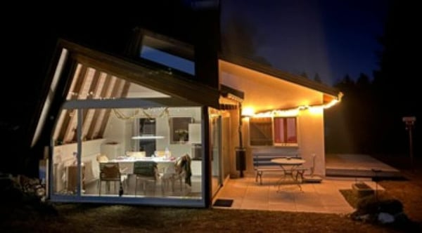Exklusives Ferienhaus mit grossem Umschwung an äusserst ruhiger Lage 4