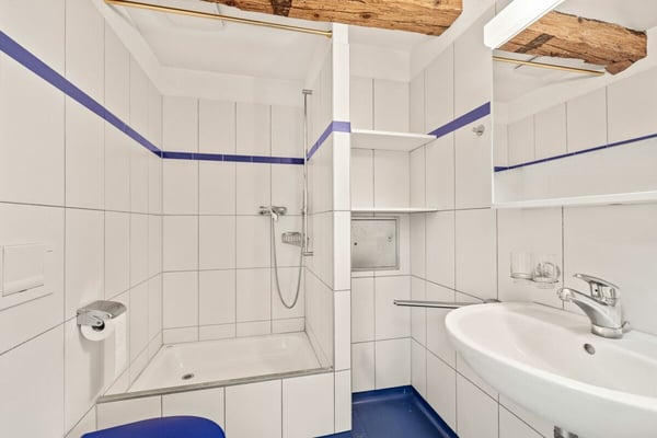 Arbeiten in besonderer Architektur - mitten im alten Dorfkern von Lausen 7