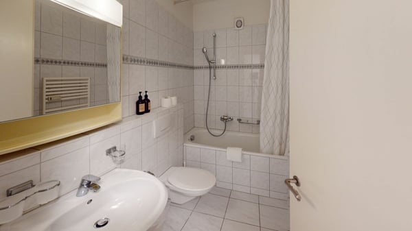 Unique Serviced Living @ St. Johann 8