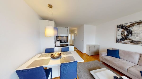 Unique Serviced Living @ Burgfelderplatz 2