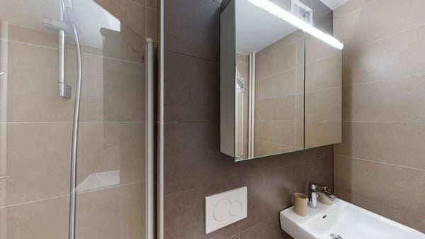 Unique Serviced Living @ Burgfelderplatz 6