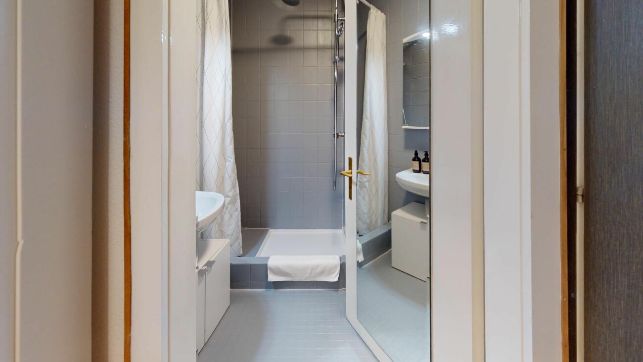 Unique Serviced Living @ Airport Line