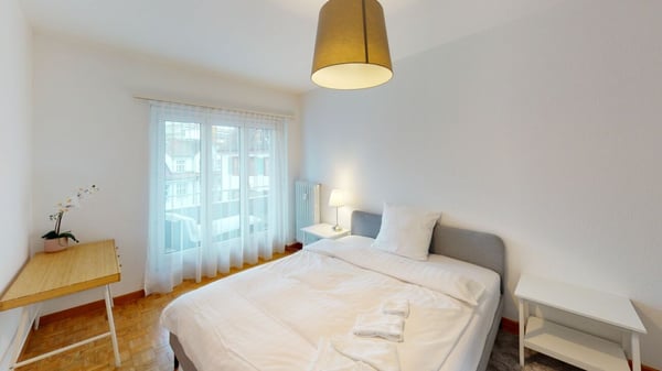 Unique Serviced Living @ Old Town 0131 5