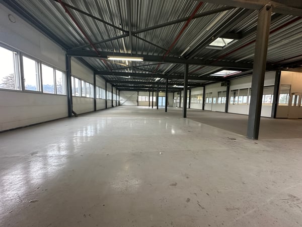 Helle Gewerbefläche im 1. OG an der Sagmattstrasse 13 11