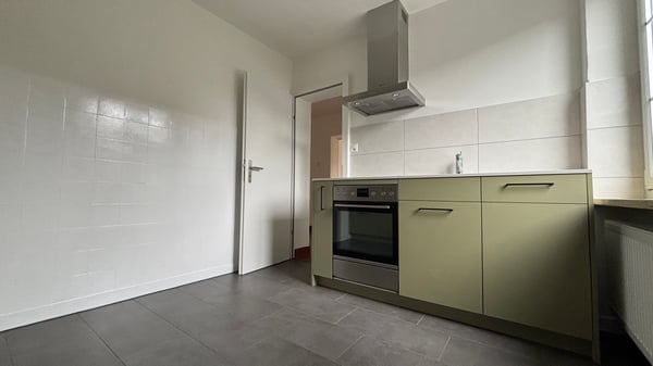 Moderne, frisch sanierte 1-Zimmer-Wohnung an ruhiger Lage in Aarau! 2