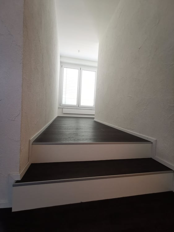 Lichtdurchflutete 3.5 Zimmerwohnung mit charmanten Sichtbalken 2