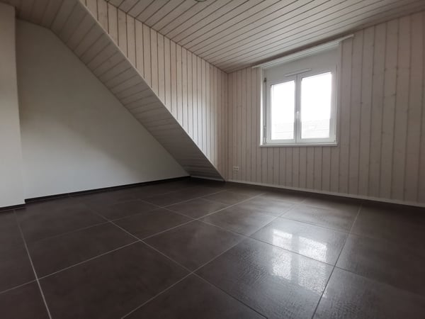 Moderne 3-Zimmer-Dachwohnung an der Aarauerstrasse in Olten 3