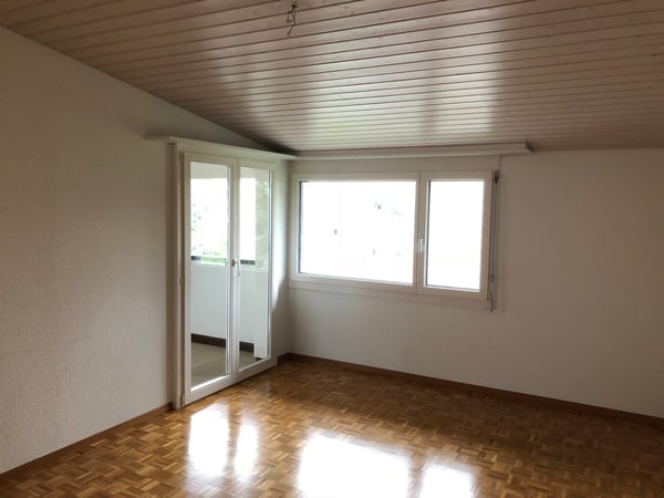 Geräumige 5-Zimmer-Wohnung mit Balkon i…