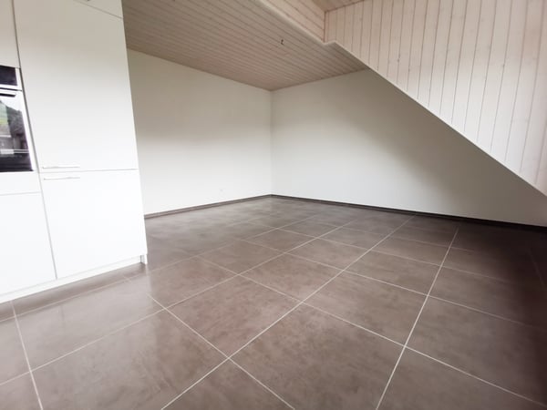 Moderne 3-Zimmer-Dachwohnung an der Aarauerstrasse in Olten 2